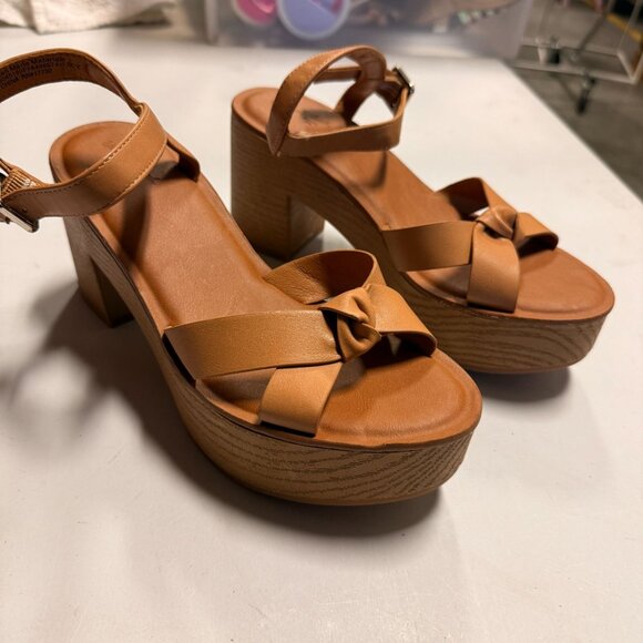 Universal Thread Womens Valerie Platform Heels Tan Strappy Sandals Sz 8 - Picture 3 of 12